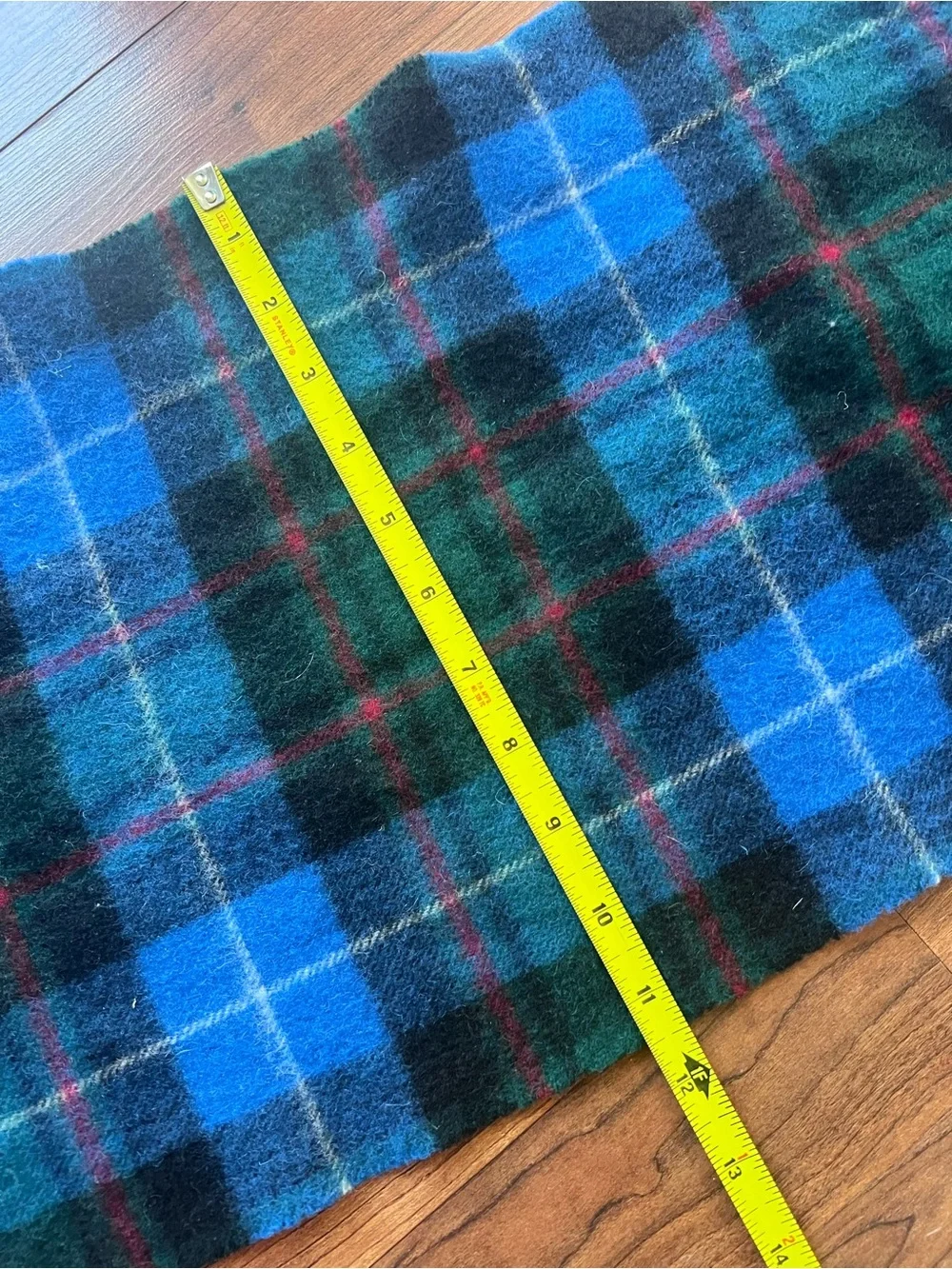 Shepherds Land 100% Lambswool Plaid Tartan Scarf Blue Green